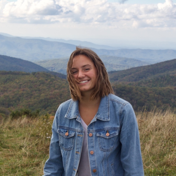 Meet your Posher, Alex - Picture 2 of 2